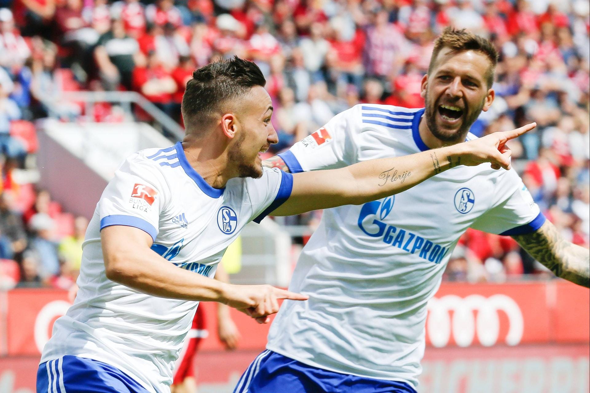 Der schnellste Treffer des letzten Spieltags: Donis Avdijaj trifft in der 2. Minute zur Führung des FC Schalke 04 in Ingolstadt.