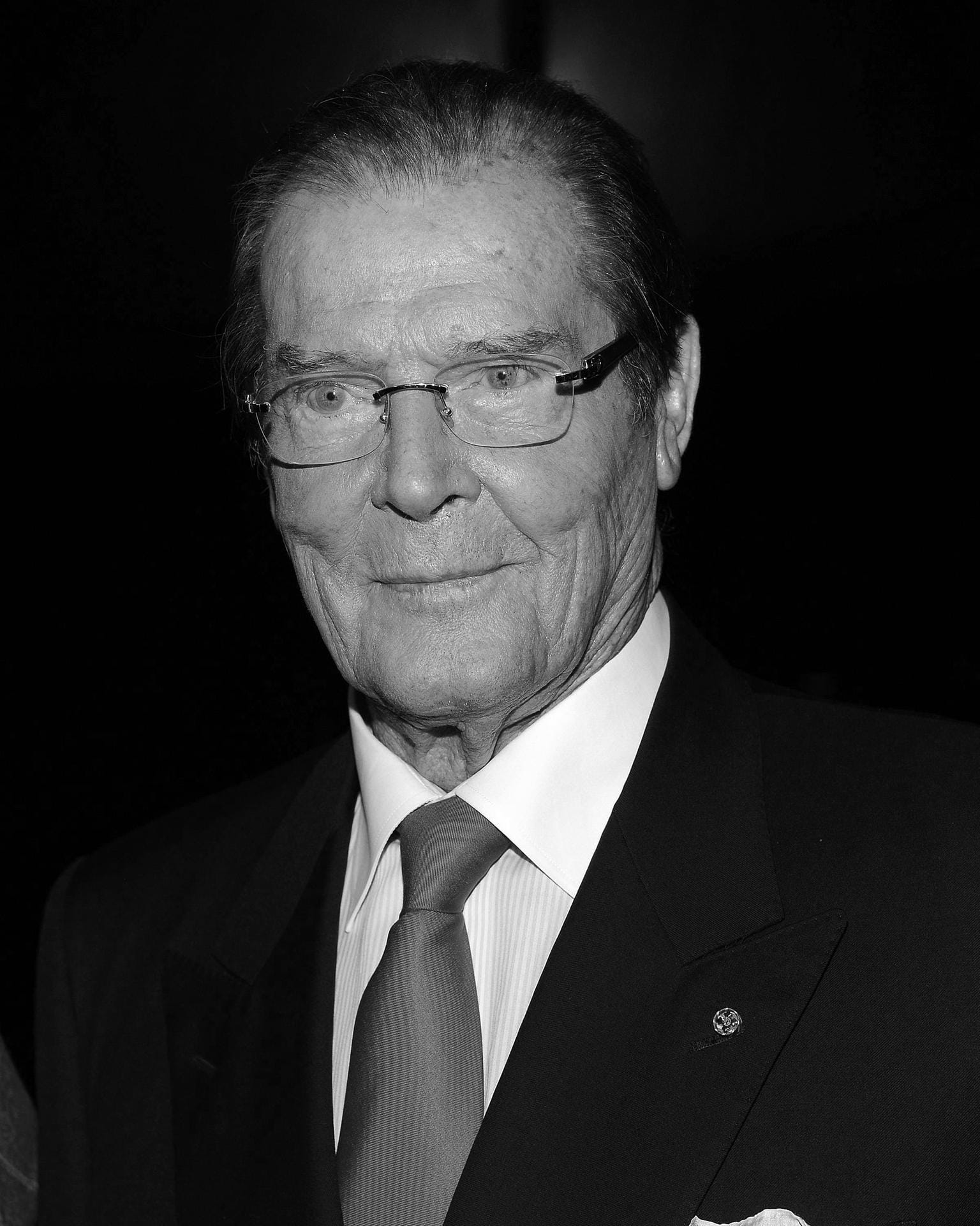 Roger Moore ist am 23. Mai im Alter von 89 Jahren gestorben.