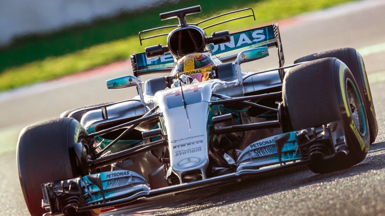 "Mit dem längsten Radstand durch die engen Kurven" - Lewis Hamilton könnte in seinem Mercedes auf dem Stadtkurs von Monaco Probleme bekommen.