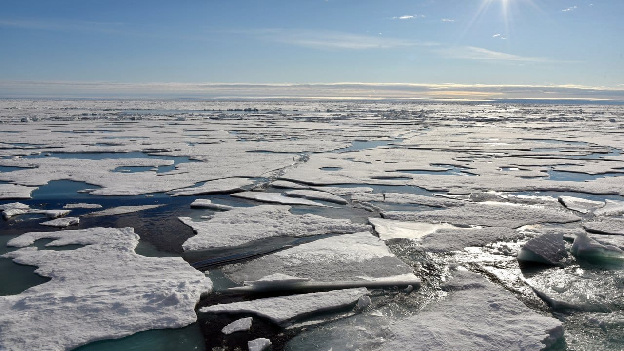 Das Eis in der Arktis schmilzt - und die neue US-Regierung glaubt nicht, dass das am menschgemachten Klimawandel liegt.