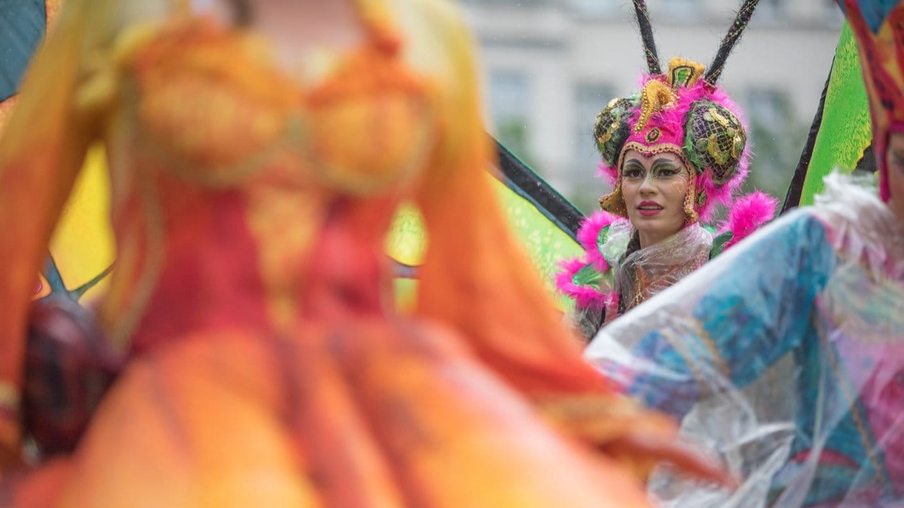 Der Berliner Karneval der Kulturen ist ein farbenprächtiges Spektakel.