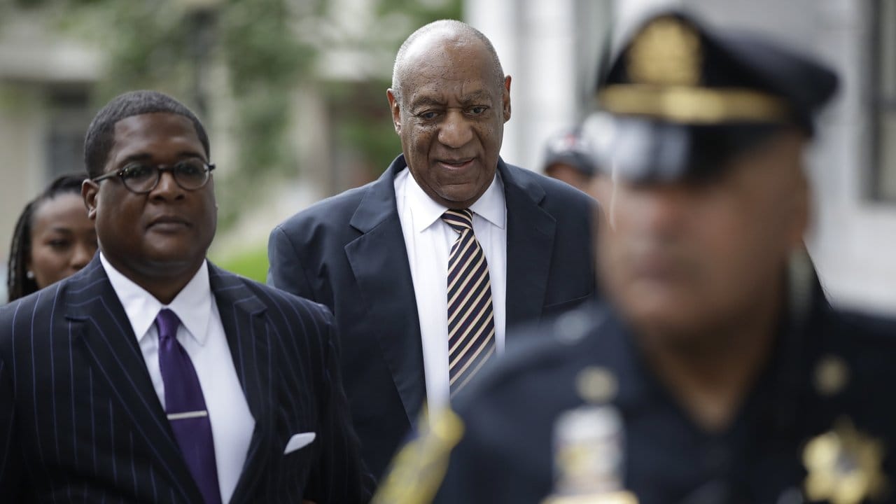 Bill Cosby auf dem Weg zum Gericht. Bill Cosby auf dem Weg zum Gericht.