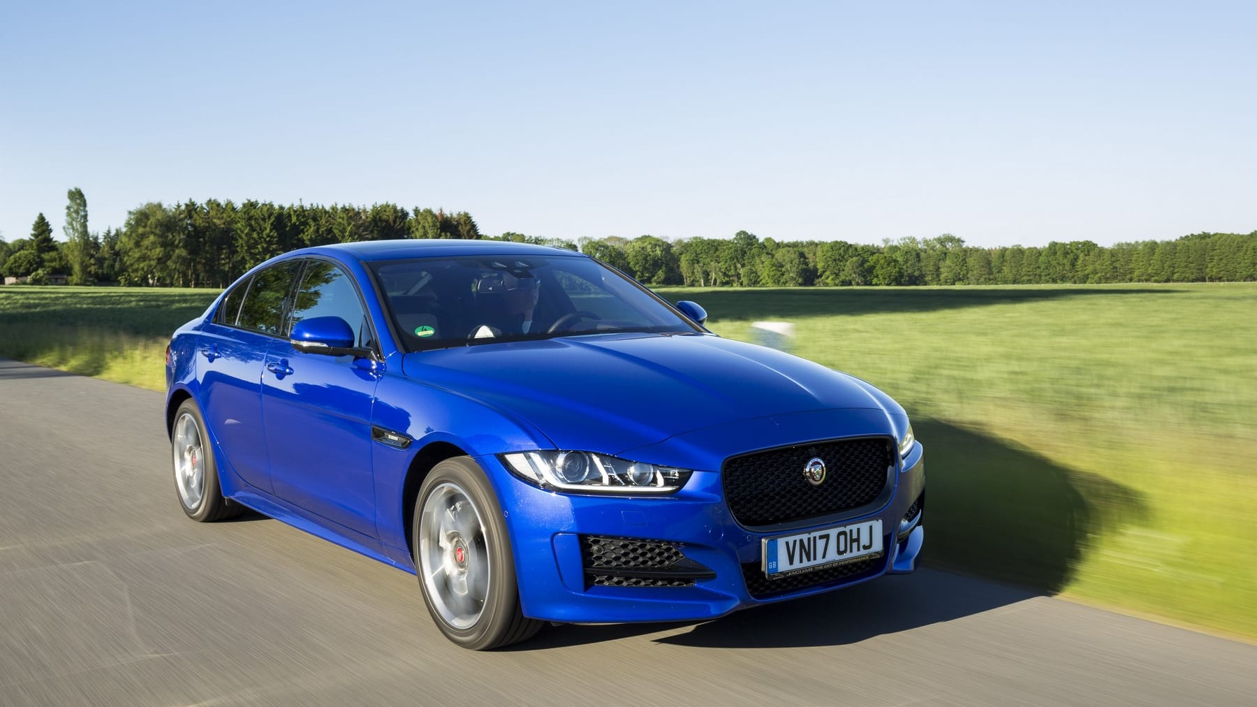 Jaguar XE 25t AWD