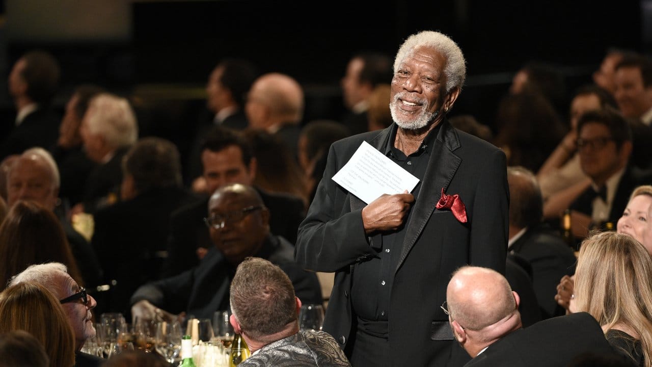 Morgan Freeman hat eine Rede vorbereitet.