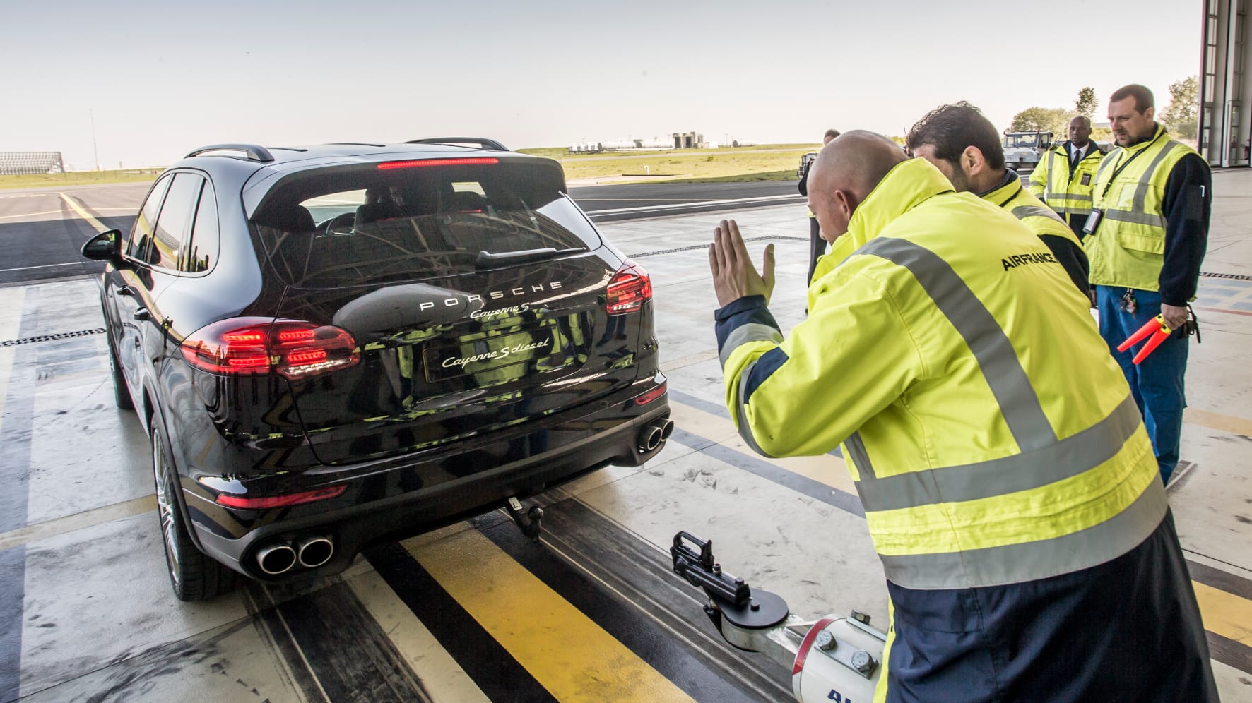 Porsche Cayenne zieht Airbus A380