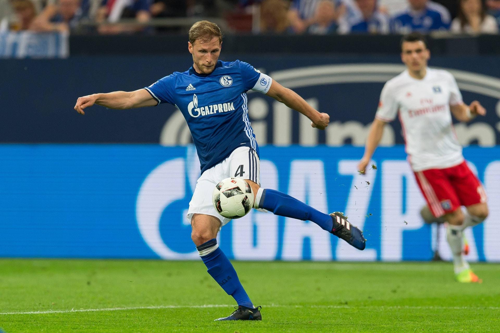 Höwedes heute: Verein: Schalke 04. Länderspiele/-tore: 44/2. Bundesligaspiele/-tore: 240/12. Titel: Weltmeister 2014, DFB-Pokal-Sieger 2011.