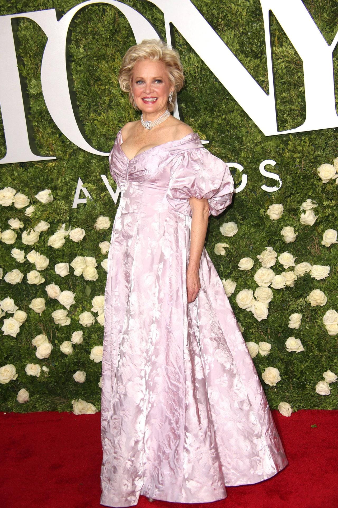 June 11 2017 New York N Y USA CHRISTINE EBERSOLE attends the 71st Annual Tony Awards Red Carp