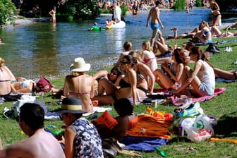 Auch in den kommenden Tagen herrscht sommerliches Badewetter in Deutschland.
