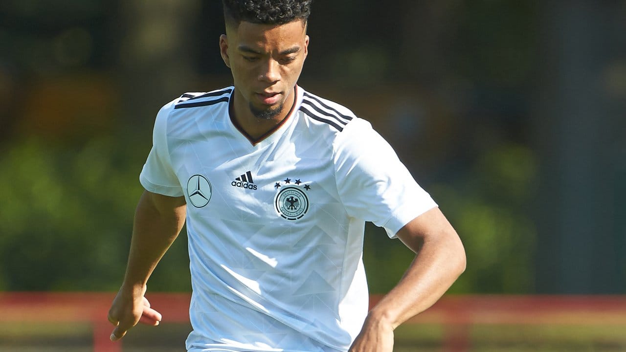 Der 20-jährige Benjamin Henrichs von Bayer Leverkusen ist der jüngste Spieler im Aufgebot von Jogi Löw.