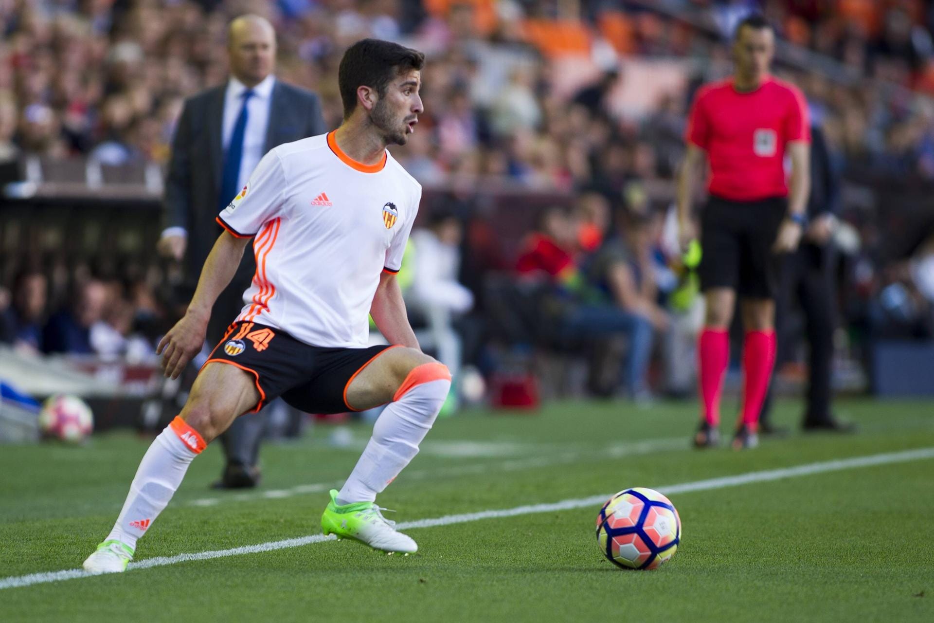 Linksverteidiger: José Luis Gayá (FC Valencia) – 18 Millionen Euro.