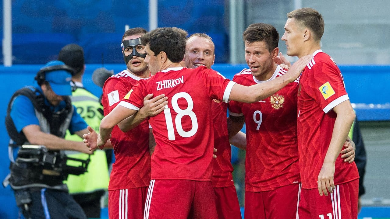Russland gewann das Eröffnungsspiel des Confederations Cups gegen Neuseeland mit 2:0.