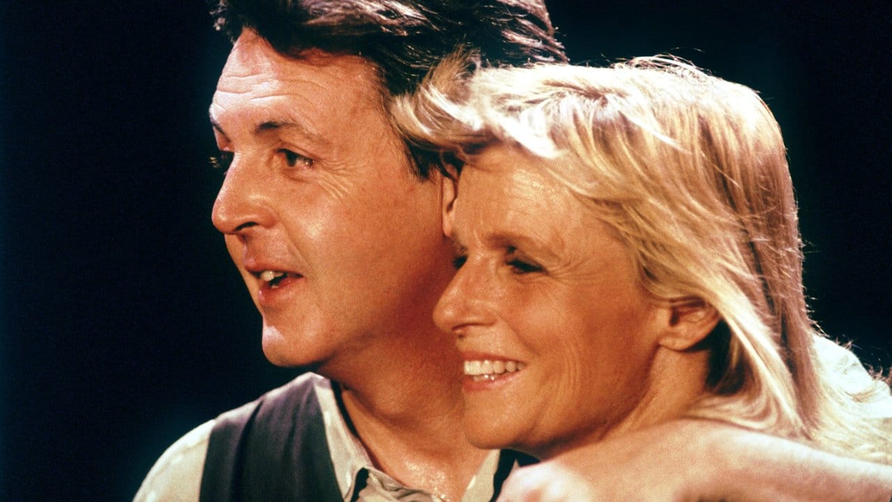 Paul McCartney und seine damalige Frau Linda im Jahr 1989 in London.