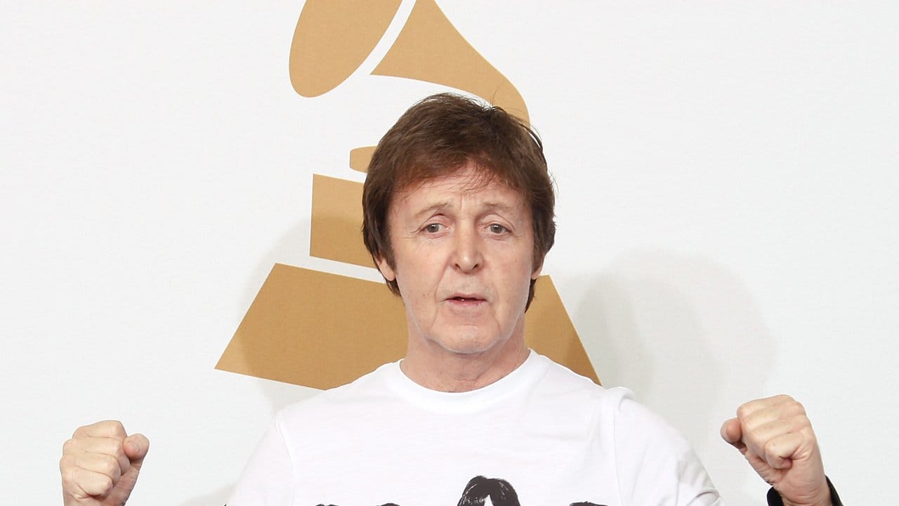 Die Beatles im Herzen und auf der Brust: Paul McCartney. Die Beatles im Herzen und auf der Brust: Paul McCartney.