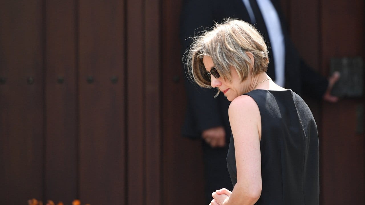 Maike Kohl-Richter war in den letzten Lebensjahren des Alt-Bundeskanzlers seine bei weitem wichtigste Bezugsperson. Maike Kohl-Richter war in den letzten Lebensjahren des Alt-Bundeskanzlers seine bei weitem wichtigste Bezugsperson.