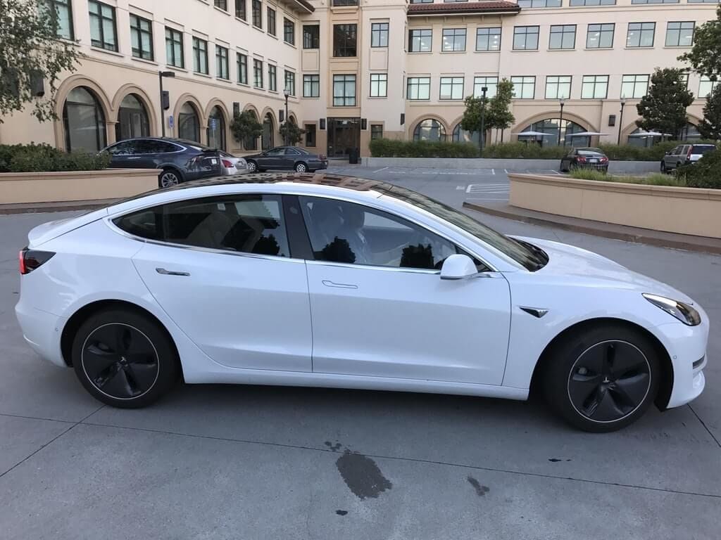 Tesla Model 3: Eine Variante des Modells ist aktuell in Nordamerika nicht bestellbar.