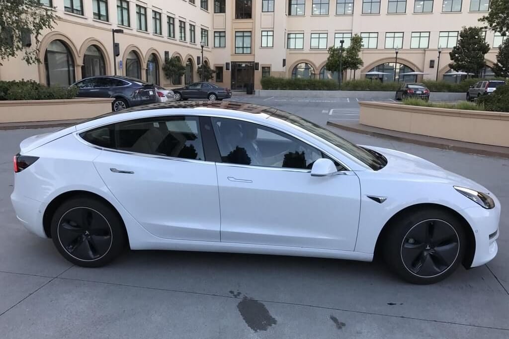 Tesla Model 3: Eine Variante des Modells ist aktuell in Nordamerika nicht bestellbar.