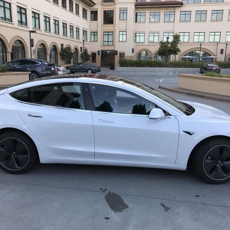 Tesla Model 3: Eine Variante des Modells ist aktuell in Nordamerika nicht bestellbar.