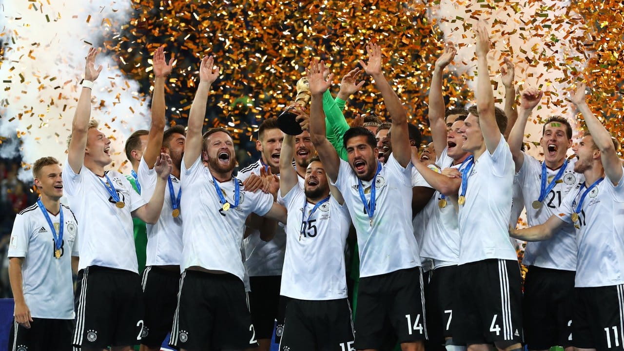 Die deutsche Nationalmannschaft gewinnt erstmals den Confederations Cup.
