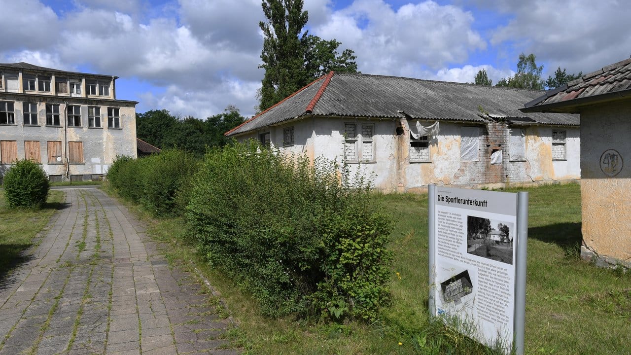 Das Dorf lag seit 1994 brach. Das Dorf lag seit 1994 brach.