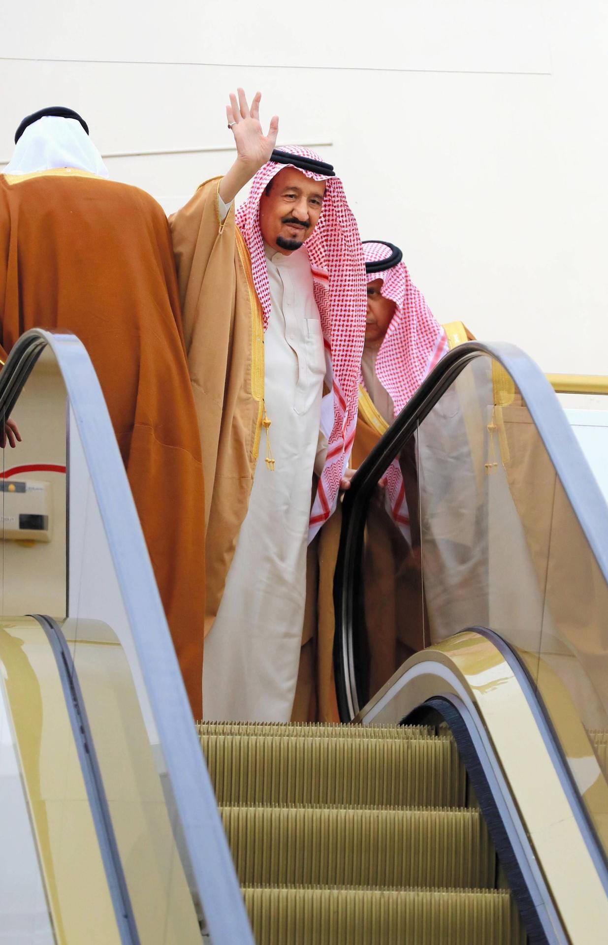 Saudi king leaves for China after 4 day Japan visit King Salman bin Abdulaziz of Saudi Arabia waves