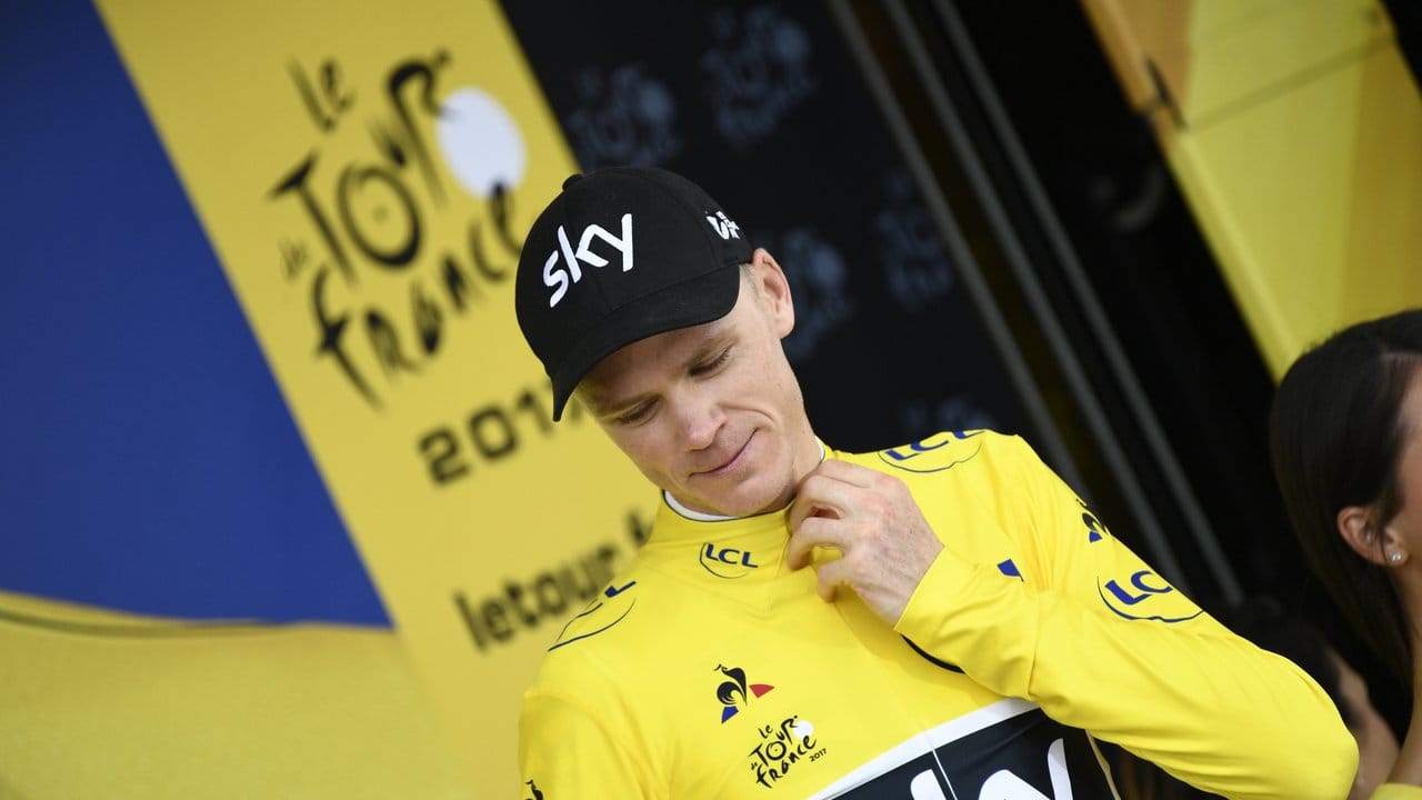 Der Brite Chris Froome fährt weiter im Gelben Trikot de Gesamtführenden. Der Brite Chris Froome fährt weiter im Gelben Trikot de Gesamtführenden.