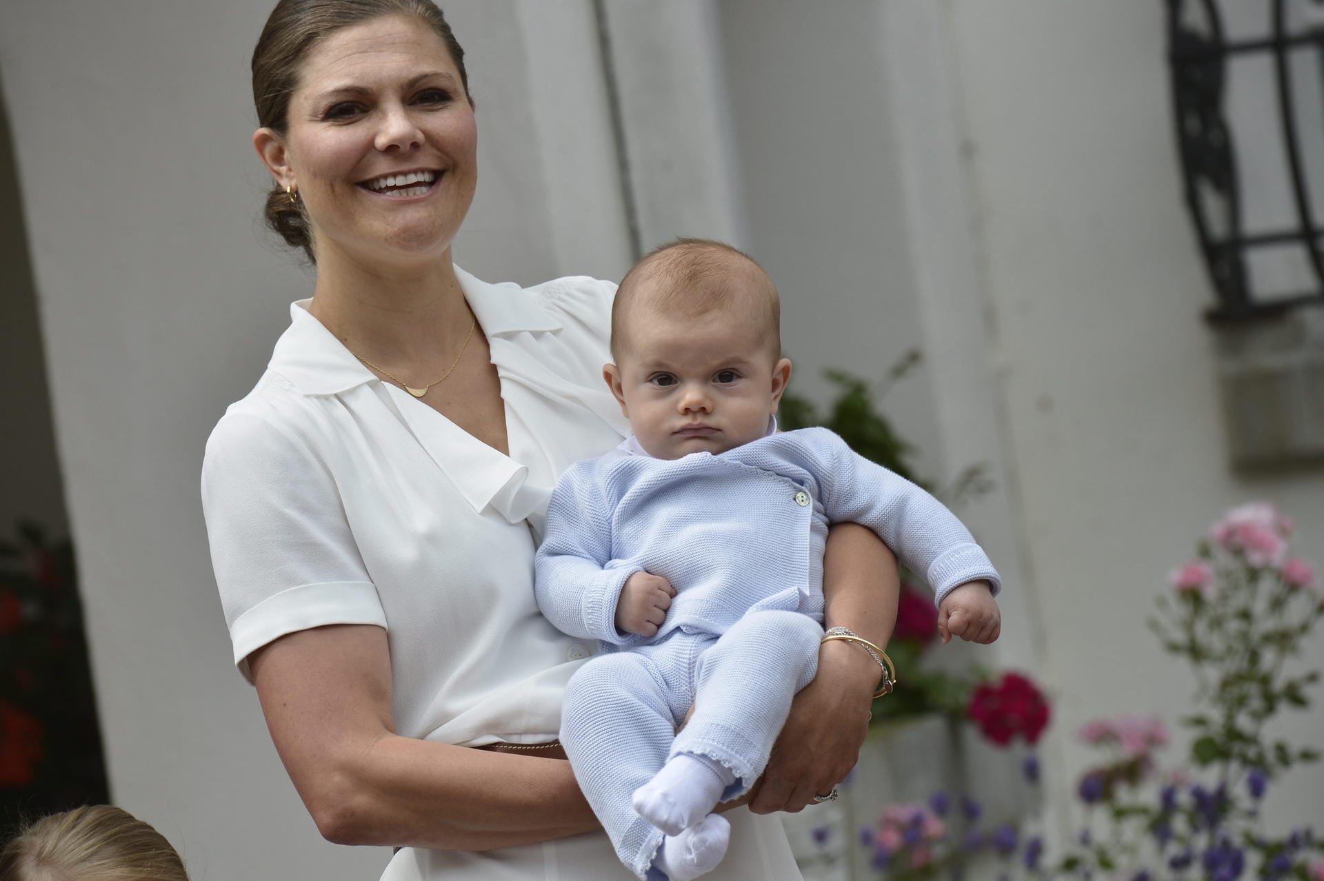 Prinz Oscar in den Armen seiner Mutter an deren Geburtstag im Jahr 2016.