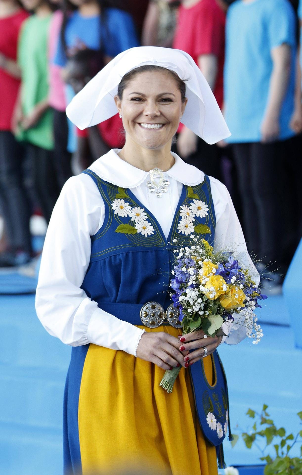Am schwedischen Nationalfeiertag immer in traditioneller Tracht: die Kronprinzessin.