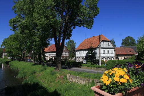 Wunderschöne Umgebindehäuser zieren die Dörfer im Länderdreieck zwischen Sachsen, Polen und Tschechien.