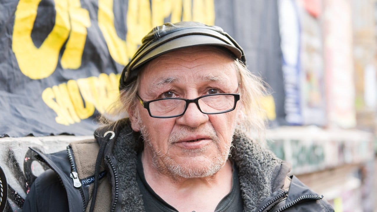 Der Anwalt des linken Hamburger Zentrums Rote Flora, Andreas Beuth, hatte "gewisse Sympathien" für den Gewaltausbruch beim G20-Gipfel bekundet. Der Anwalt des linken Hamburger Zentrums Rote Flora, Andreas Beuth, hatte "gewisse Sympathien" für den Gewaltausbruch beim G20-Gipfel bekundet.