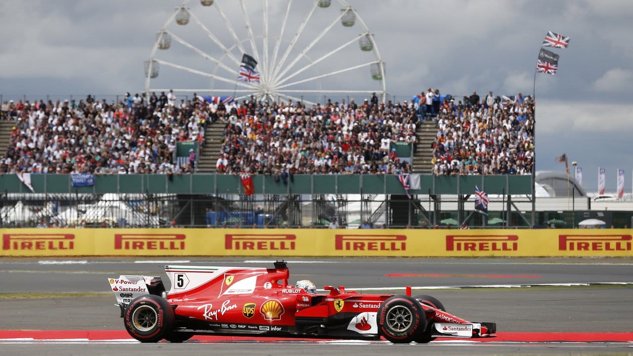 Desaster für Sebastian Vettel: In der vorletzten Runde platzte ein Reifen.