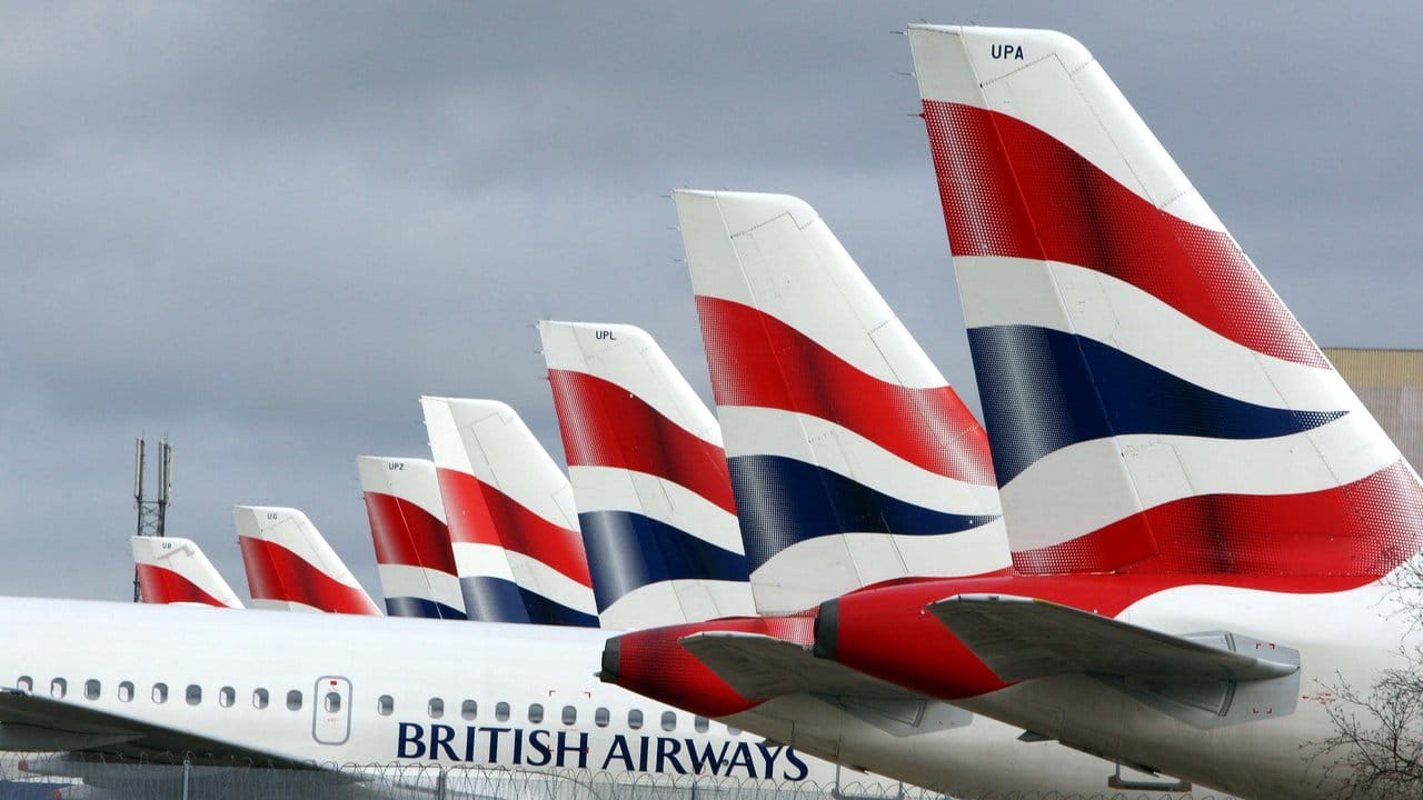 Maschinen von British Airways auf dem Flughafen Heathrow: Auch den Fluggesellschaften macht der Brexit große Sorgen.