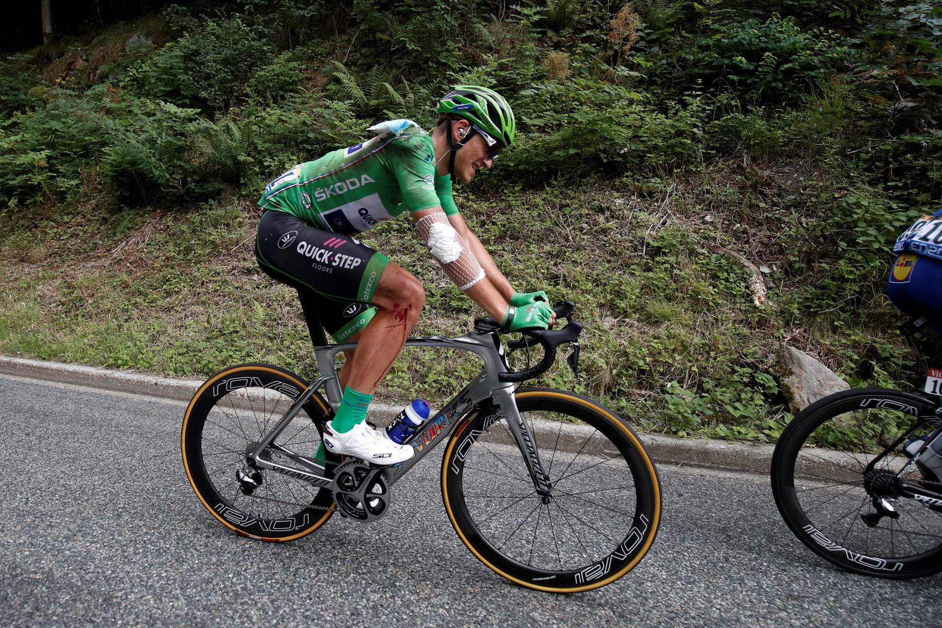 Bitteres Tour-Aus: Marcel Kittel musste verletzt aufgeben. Der Träger des Grünen Trikots war kurz nach dem Start der 17. Etappe gestürzt.