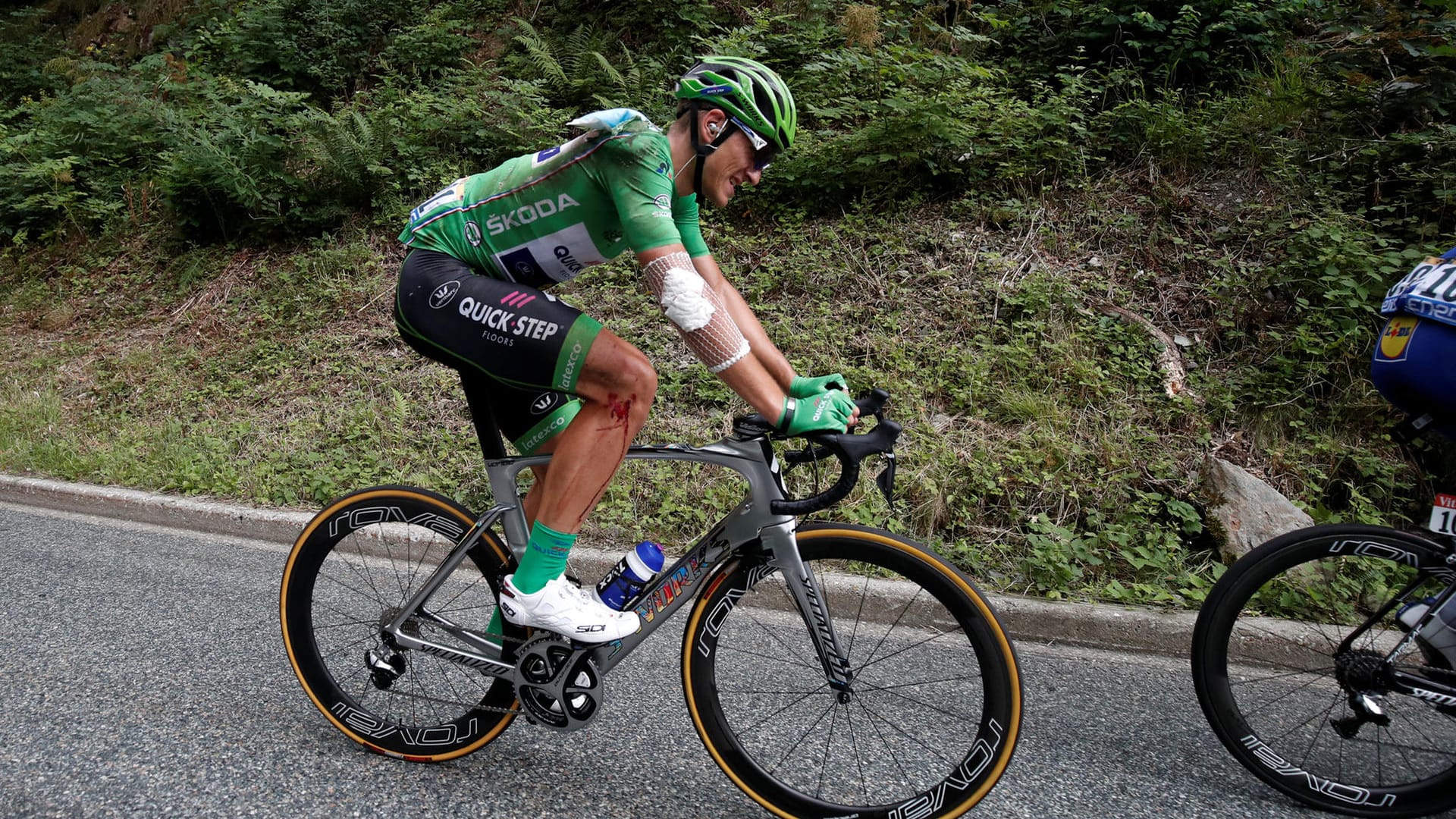 Bitteres Tour-Aus: Marcel Kittel musste verletzt aufgeben. Der Träger des Grünen Trikots war kurz nach dem Start der 17. Etappe gestürzt.