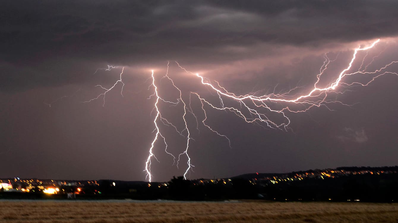 Das Wetter in Deutschland bleibt wohl bis ins Wochenende sehr wechselhaft.