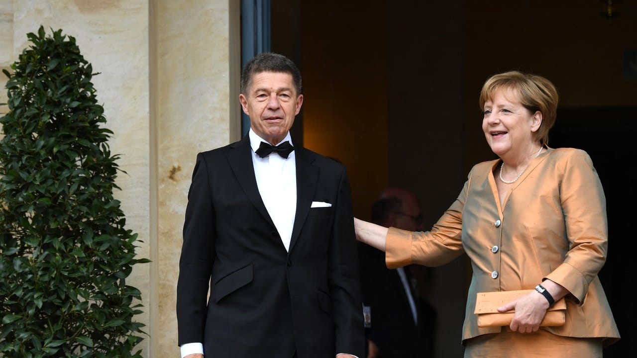Bundeskanzlerin Angela Merkel und ihr Mann Joachim Sauer in Bayreuth bei der Eröffnung der Bayreuther Festspiele.