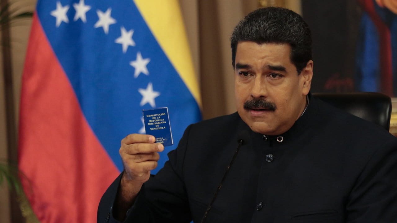 Venezuelas Präsident Nicolás Maduro will den Sozialismus notfalls auch mit Waffen verteidigen.