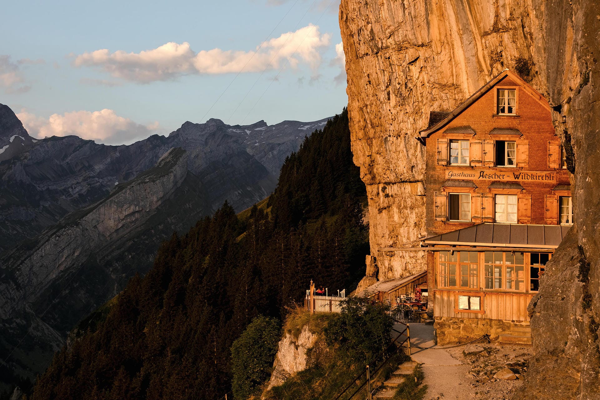 Das preisgekrönte Berggasthaus Aescher liegt im Appenzeller Alpstein.
