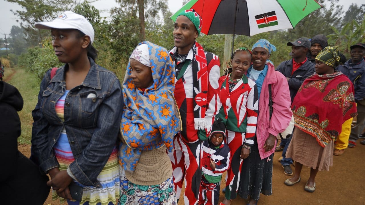 Extra für die Wahl: Eine Familie hat sich in den kenianischen Farben gekleidet.