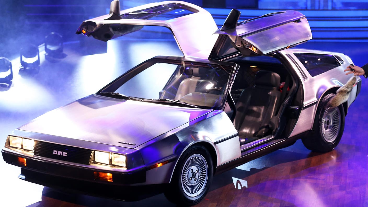 Der DeLorean DMC-12 machte sich in der echten Autowelt durch seine Edelstahl-Karosse einen Namen.