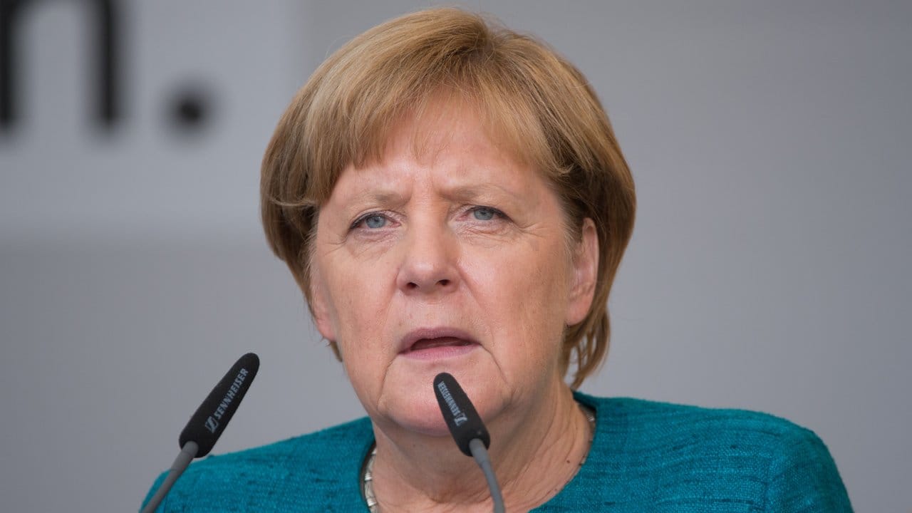 Bundeskanzlerin Angela Merkel verteidigte in Annaberg-Buchholz ihre Flüchtlingspolitik. Bundeskanzlerin Angela Merkel verteidigte in Annaberg-Buchholz ihre Flüchtlingspolitik.