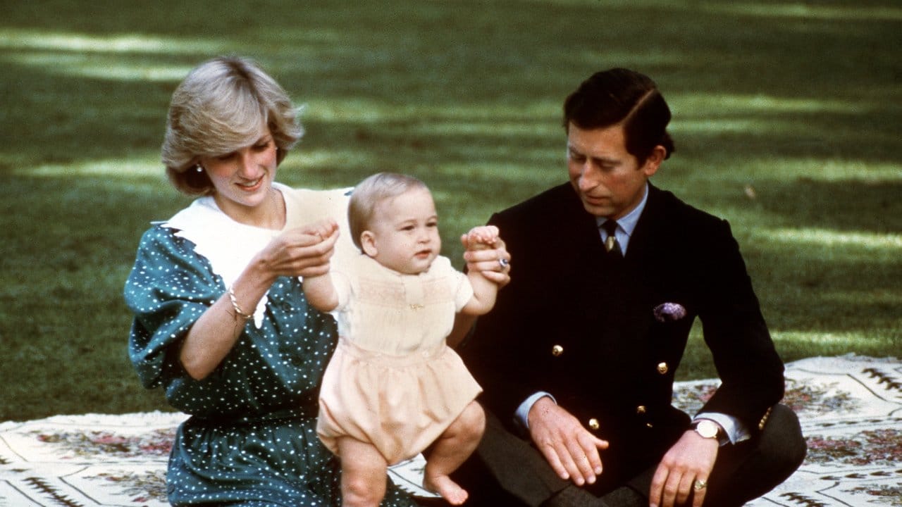 Zum Staatsbesuch nach Australien reisten Prinzessin Diana und Prinz Charles mit ihrem Erstgeborenen William (1983).