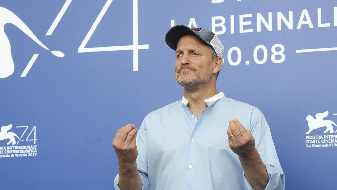 Woody Harrelson spielt in "Three Billboards Outside Ebbing, Missouri" einen Polizeichef. Woody Harrelson spielt in "Three Billboards Outside Ebbing, Missouri" einen Polizeichef.