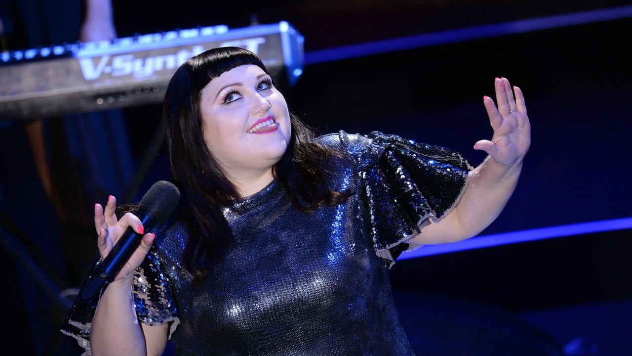 Beth Ditto lieferte eine energiegeladene Show ab.