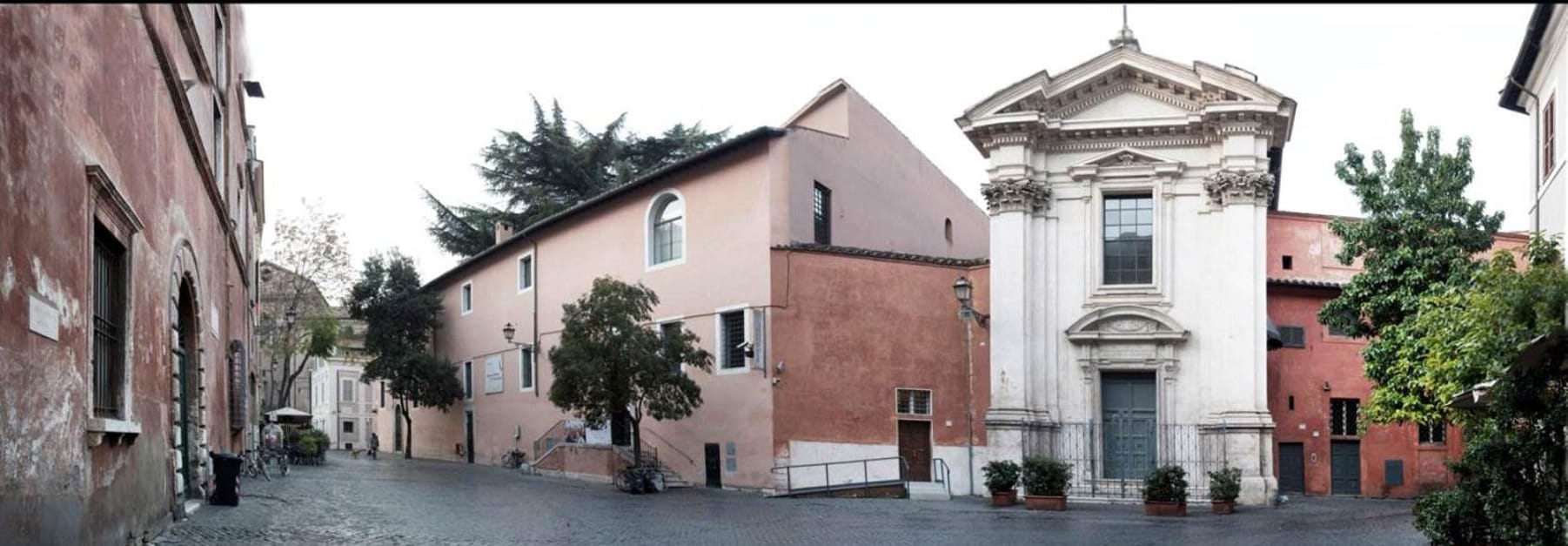 Malerisches Fleckchen in Trastevere: die Piazza Sant'Egidio. "Per gentile concessione Sovrintendenza Capitolina ai Beni Culturali."