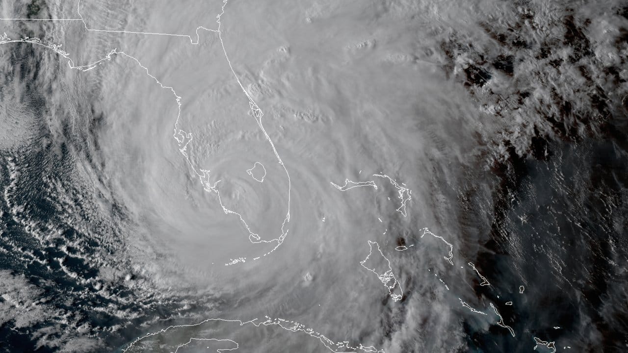 "Irma" ist deutlich breiter als die Halbinsel Florida. "Irma" ist deutlich breiter als die Halbinsel Florida.
