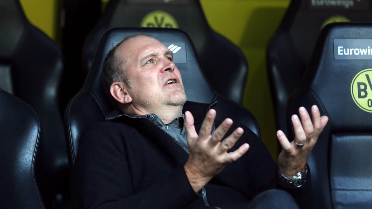 Der erboste FC-Manager Jörg Schmadtke kündigte Protest gegen die Spielwertung an.