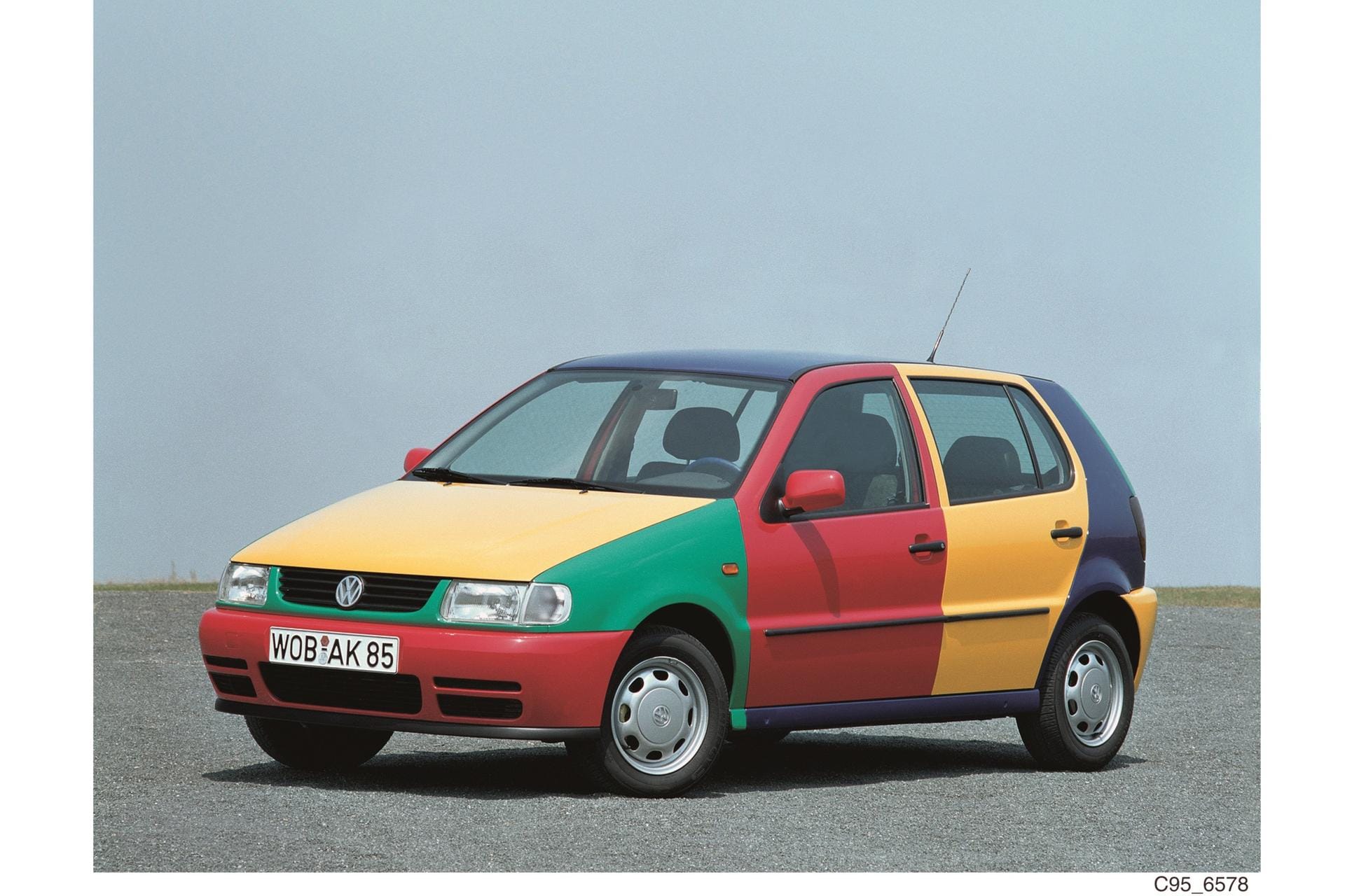 Der 1994 vorgestellte Polo Harlekin..jpg