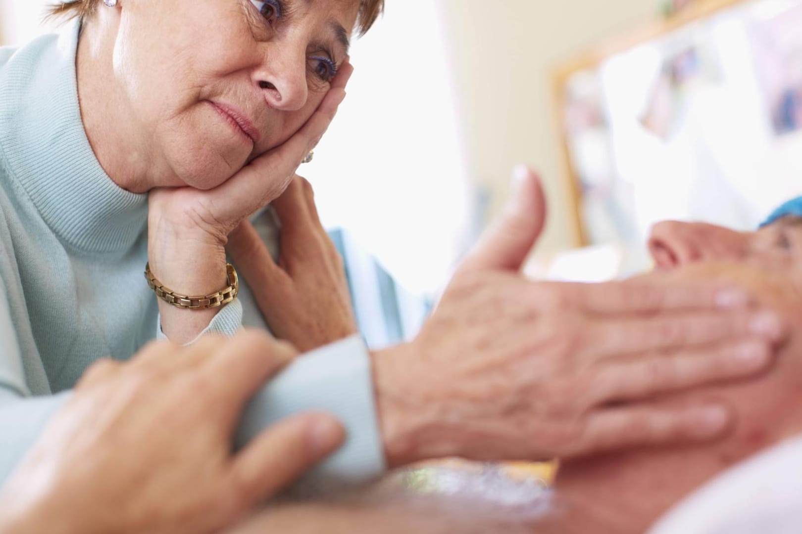 Zur sogenannten Post Stroke Depression neigen Patienten, die bereits vor einem Schlaganfall schon depressive Episoden durchgemacht haben.