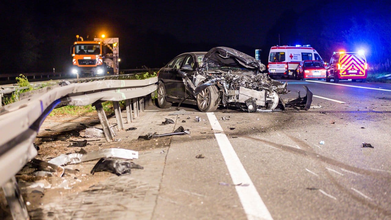 Drei Menschen kamen bei dem Geisterfahrer-Unfall ums Leben.