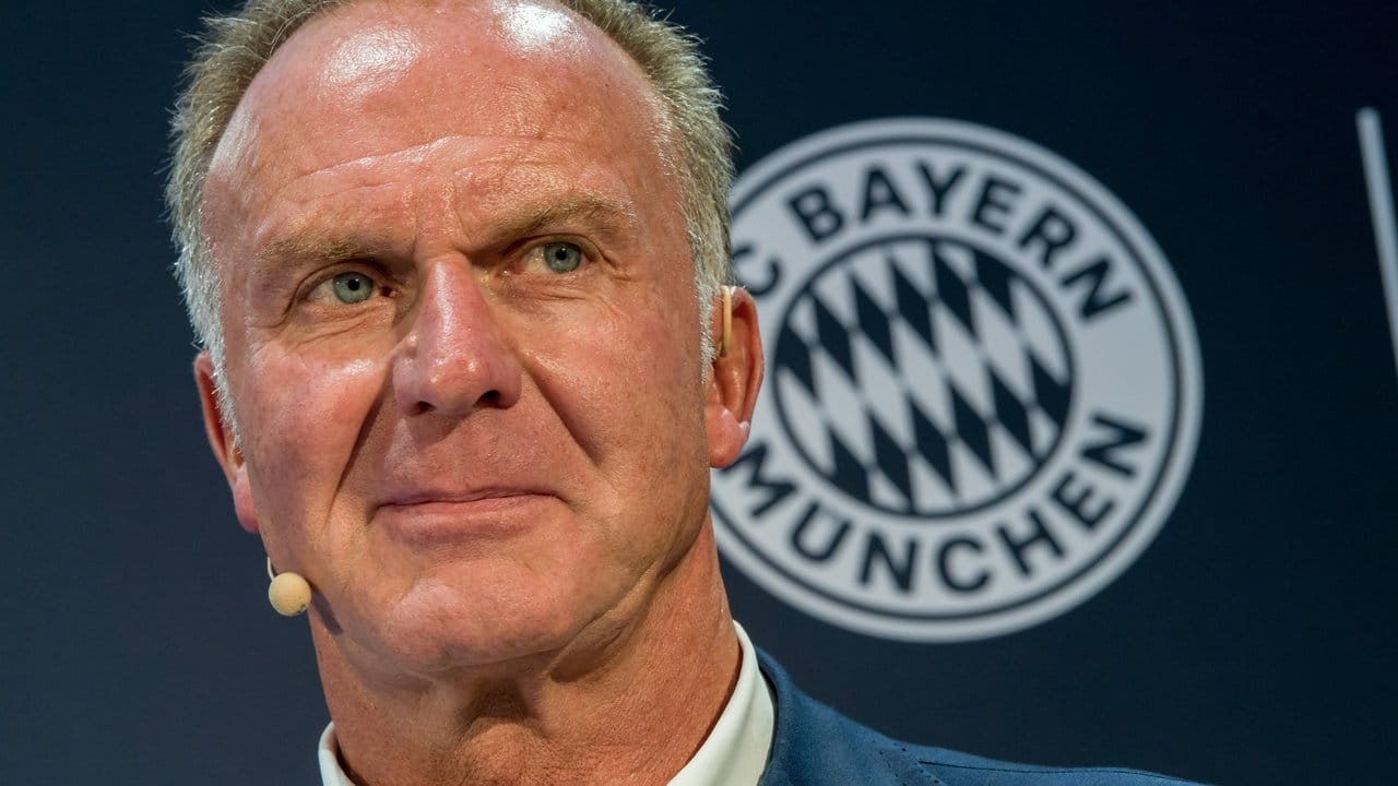 In der Partie des FC Bayern München in Paris sieht Vorstandschef Karl-Heinz Rummenigge ein Prestige-Spiel.